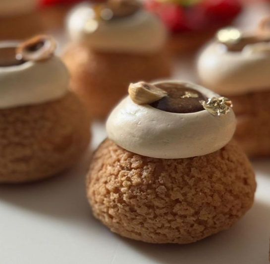 Choux à la crème chocolate and hazelnu